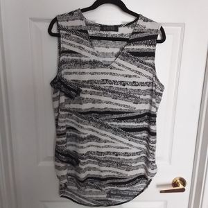 Kasper Sleeveless Ladies Tunic Top